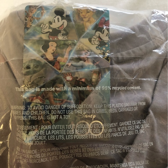 NEW GapKids “Spiderman” Disney 100 Edition Marvel Superhero Graphic TShirt Small - Picture 5 of 5